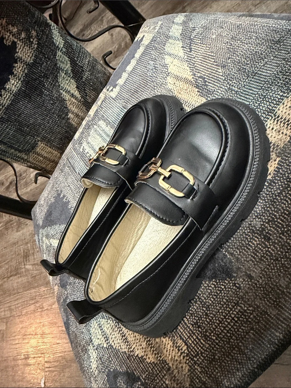Monet stylish black